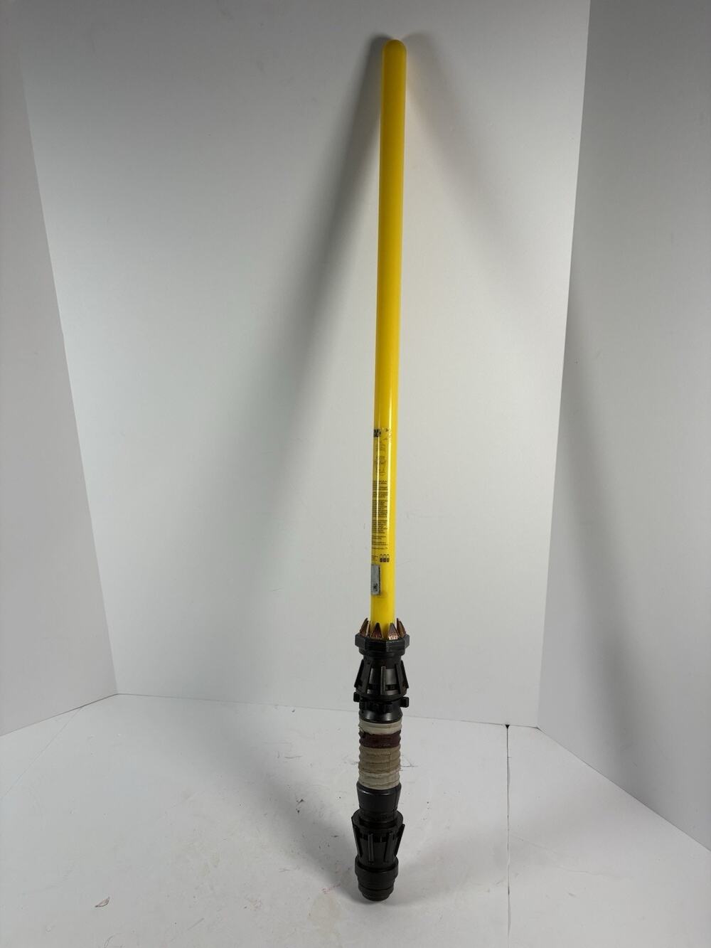 Disney Parks Star Wars Rey Yellow Lightsaber Electronic Toy Light Sound 2019